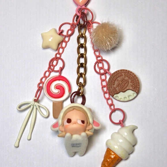 Mini Pajama Party Pop Bean Keychain/Charm - Picture 3 of 3